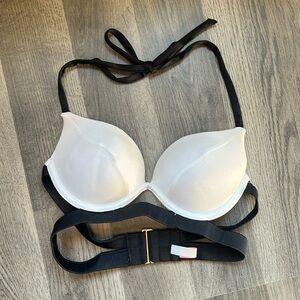 Victoria’s Secret 34B Bikini Top